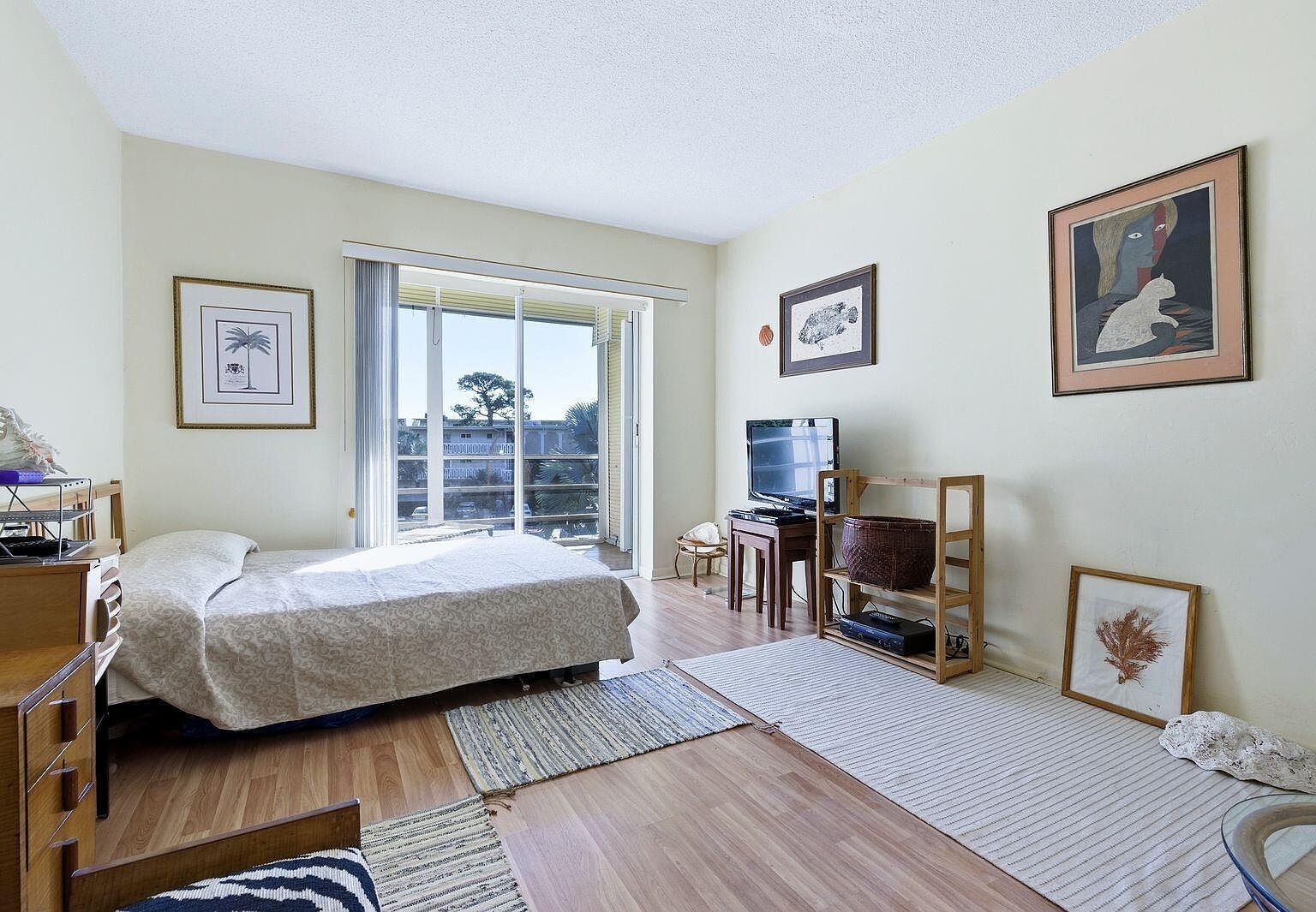 2615 Garden Dr N APT 305 Lake Worth, FL 33461 | Condominium