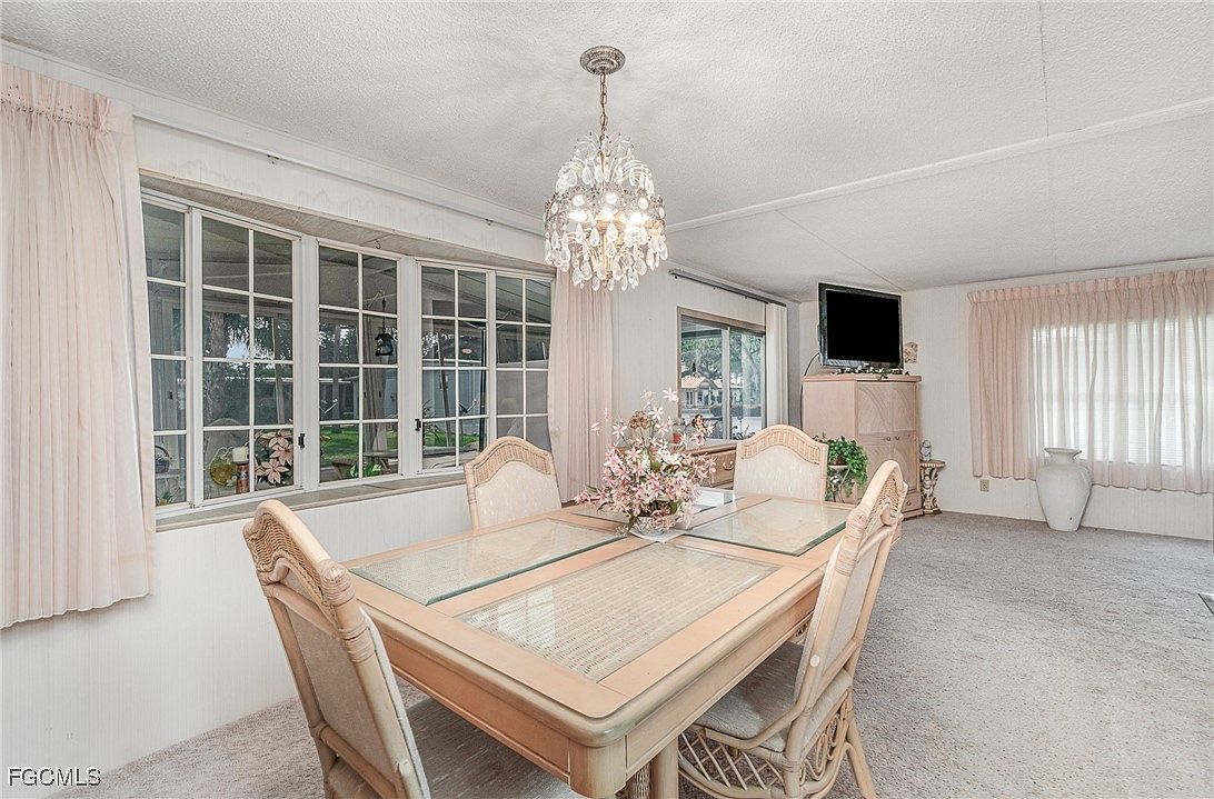 5 Aloe St Alva, FL 33920  | Condominium