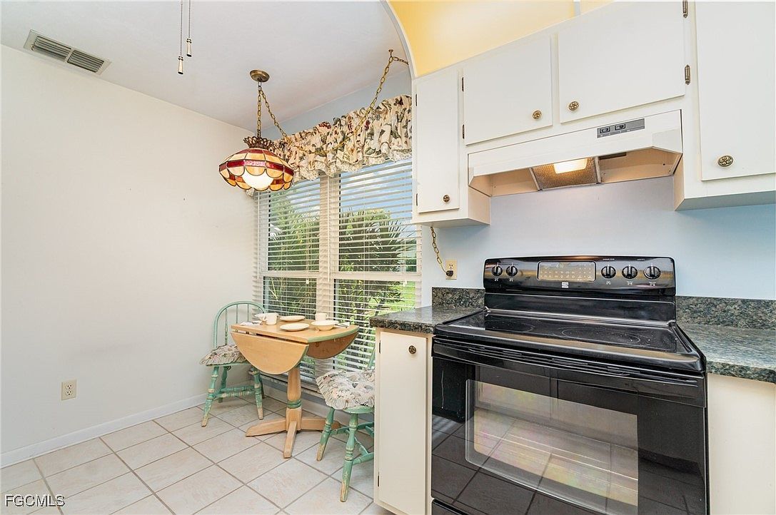 10615 Roxbury Ct Lehigh Acres, FL 33936 | Condominium