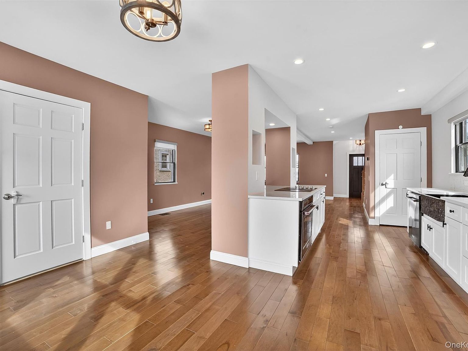 61 Storey Ln Yonkers, NY 10710  | Single Family