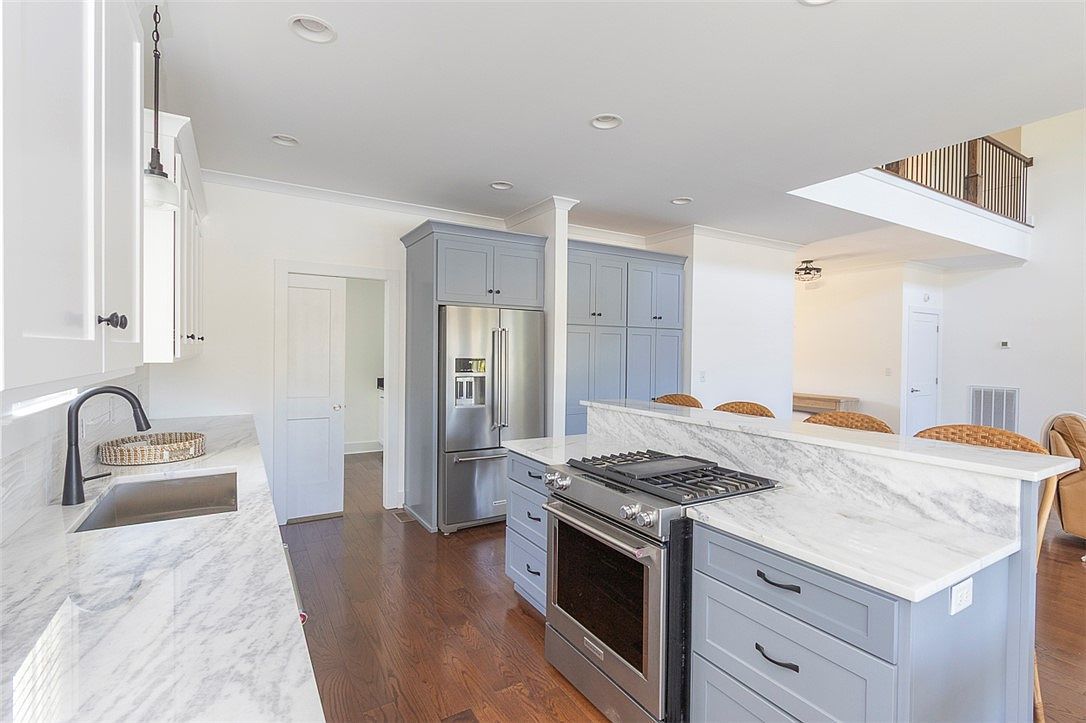 10 Turtle Point Abbeville, SC 29620 | Single Family