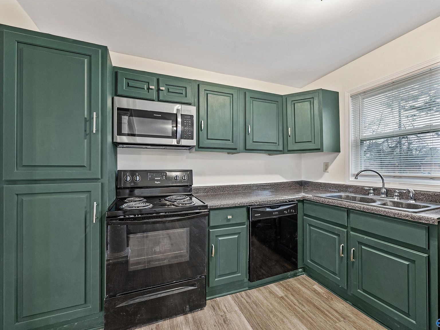 1710 Buena Vista Cir SE Decatur, AL 35601 | Single Family