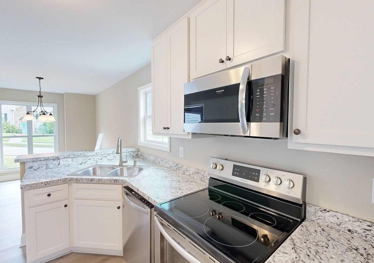 102 Woodside Ct Temple, GA 30179  | Single Family