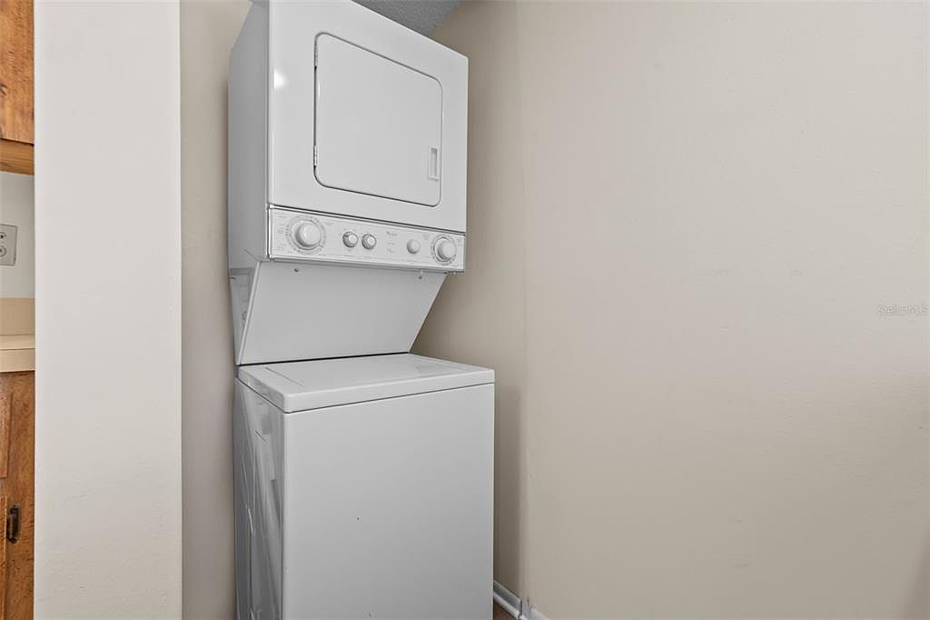 7832 Niagara Ave #323 Tampa, FL 33617  | Condominium