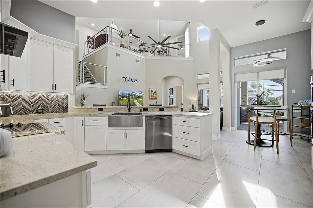 4778 Mainsail Dr Bradenton, FL 34208  | Single Family