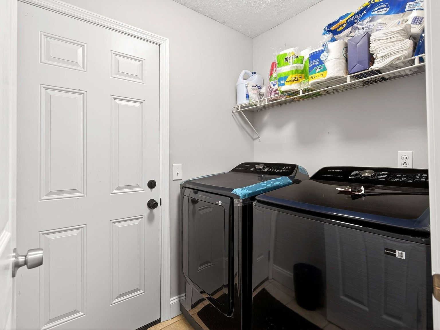 1920 Meadow Cliff Dr Nashville, TN 37210  | Single Family