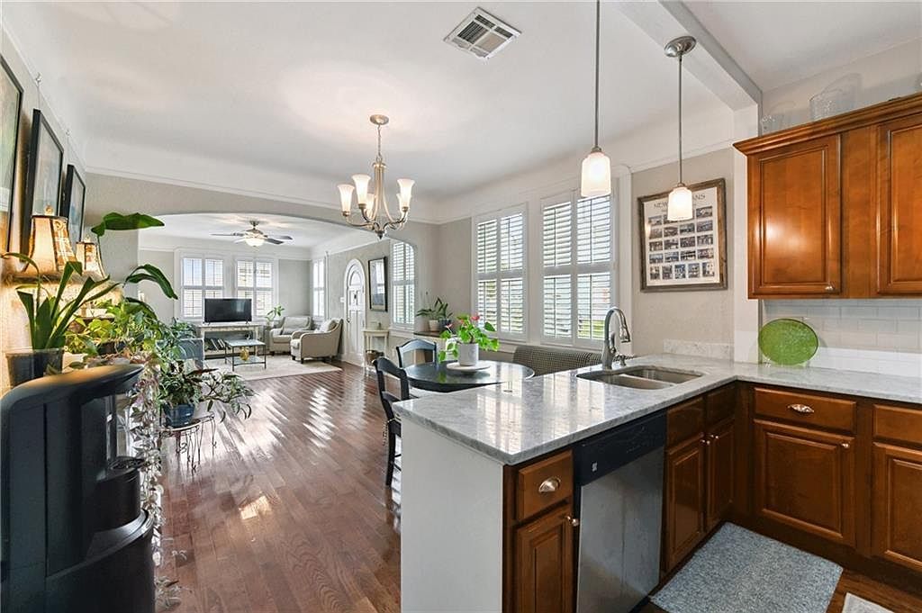 3655 Clermont Dr New Orleans, LA 70122 | Single Family