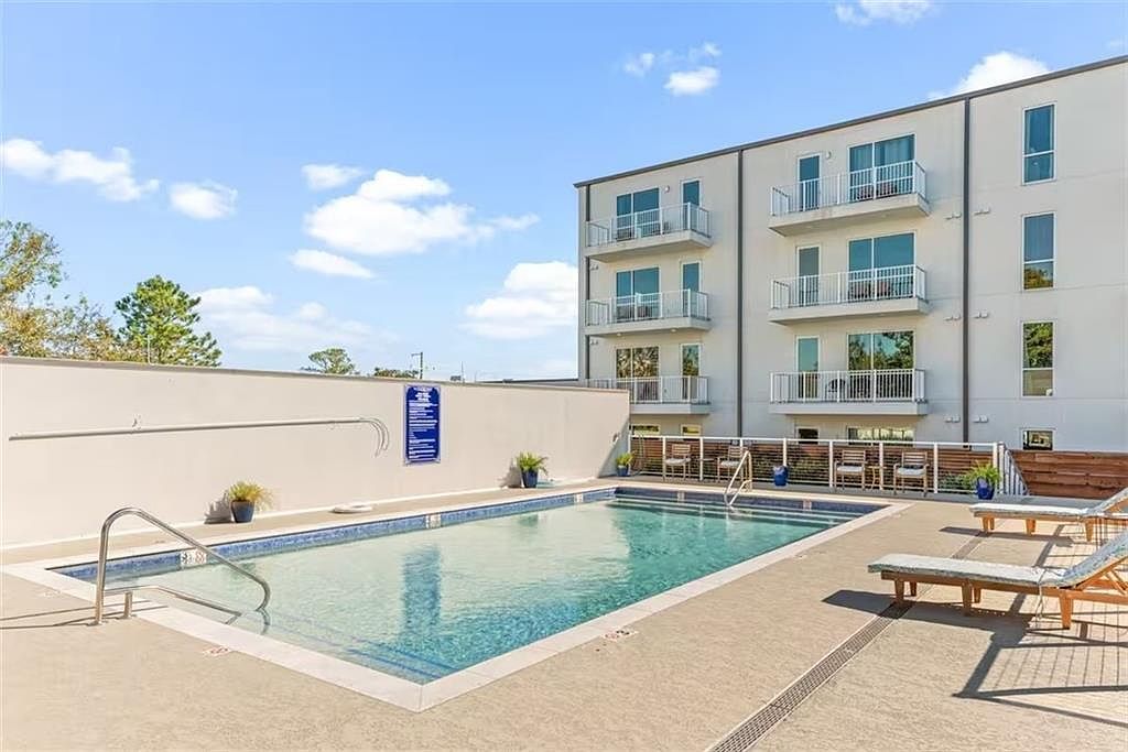 900 Bartholomew St #420 New Orleans, LA 70117 | Condominium