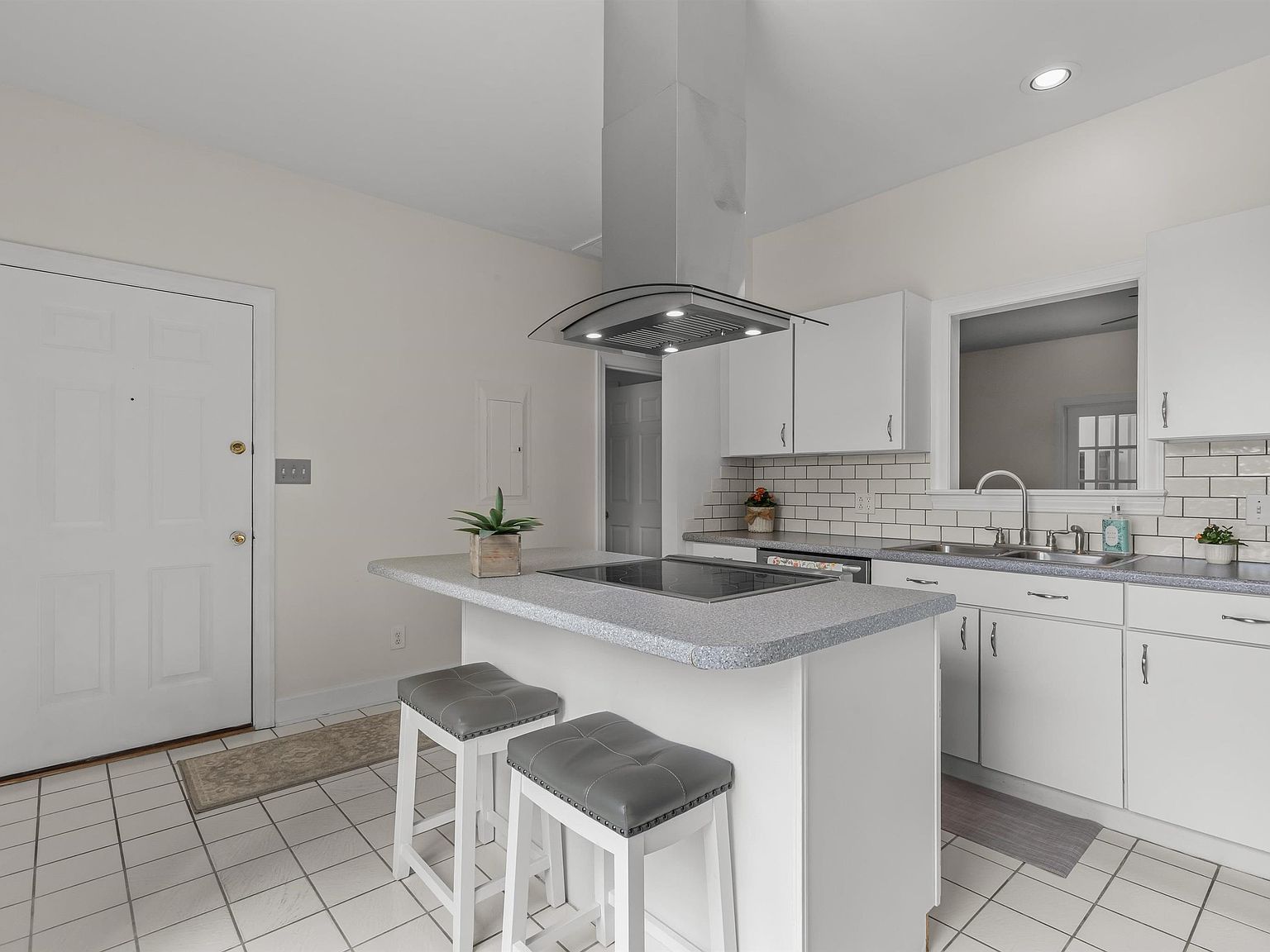 17 Racquet Club Dr Pawleys Island, SC 29585  | Single Family