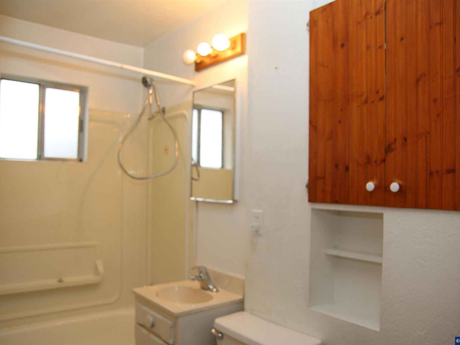 1935 Tudor Way Southeast Way Albany, OR 97322 | Single Family