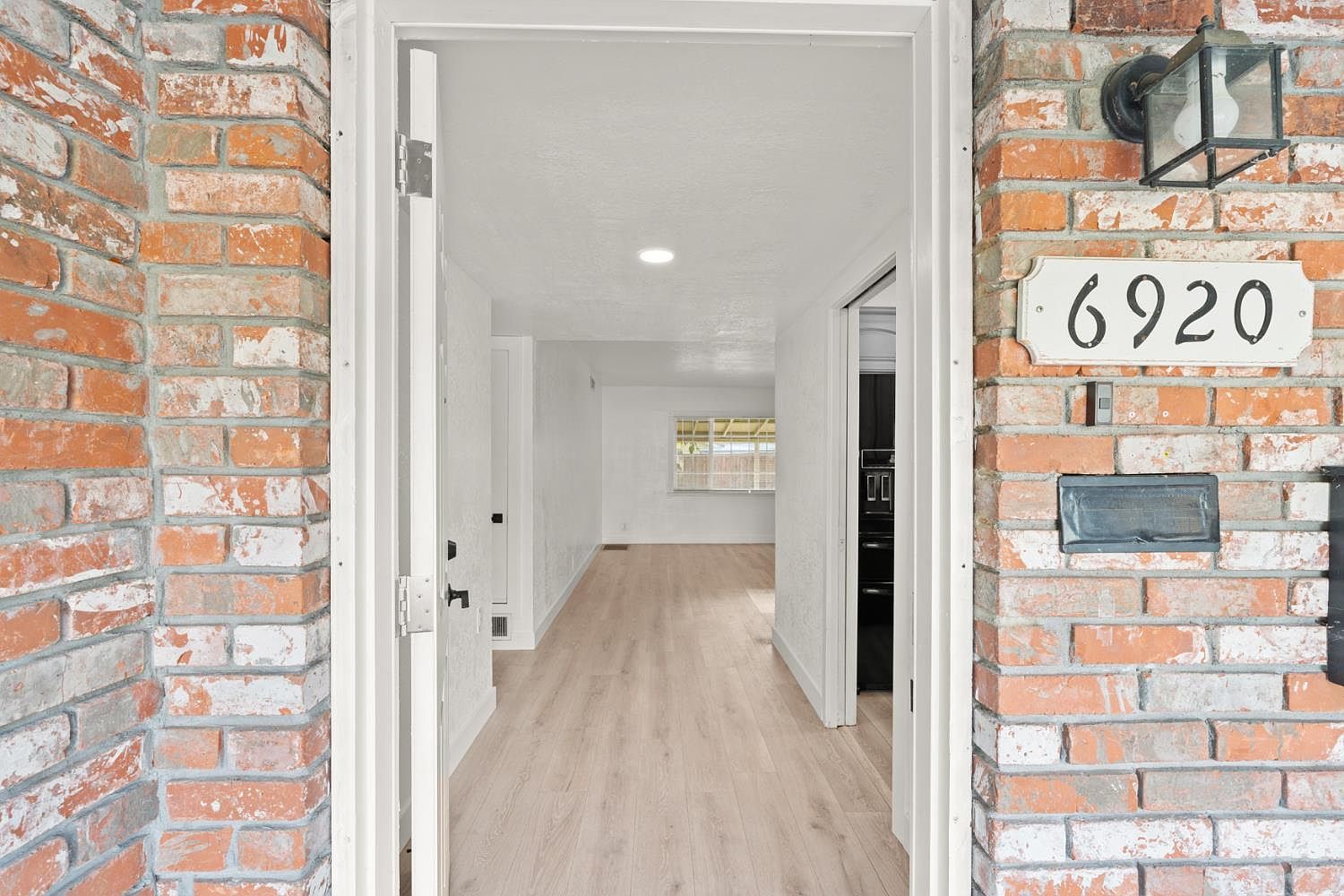 6920 Hogan Dr Sacramento, CA 95822 | Single Family