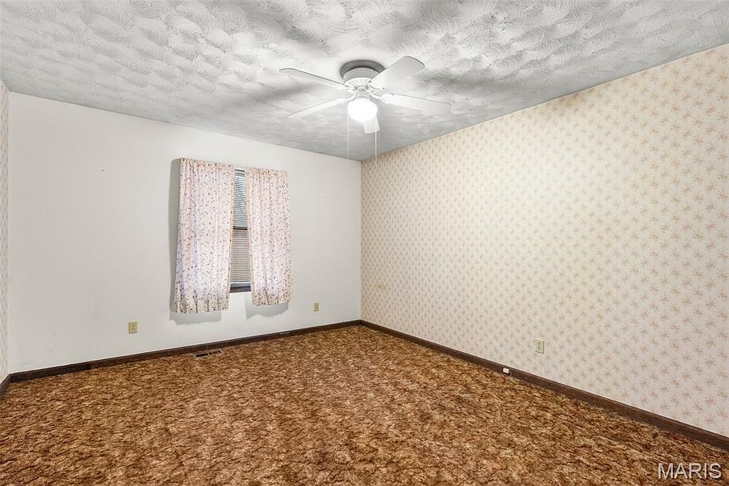 709 Ron Ave Washington, MO 63090 | Single Family