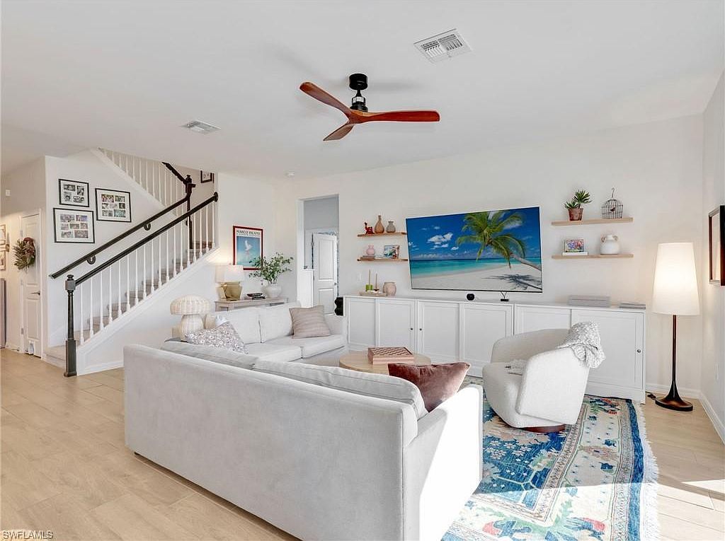 2270 Avocado Ln Naples, FL 34120  | Single Family