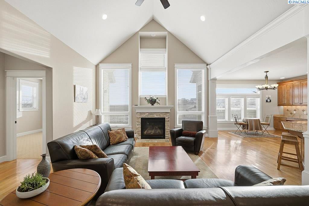 1735 SW Casey Ct Pullman, WA 99163 | Single Family