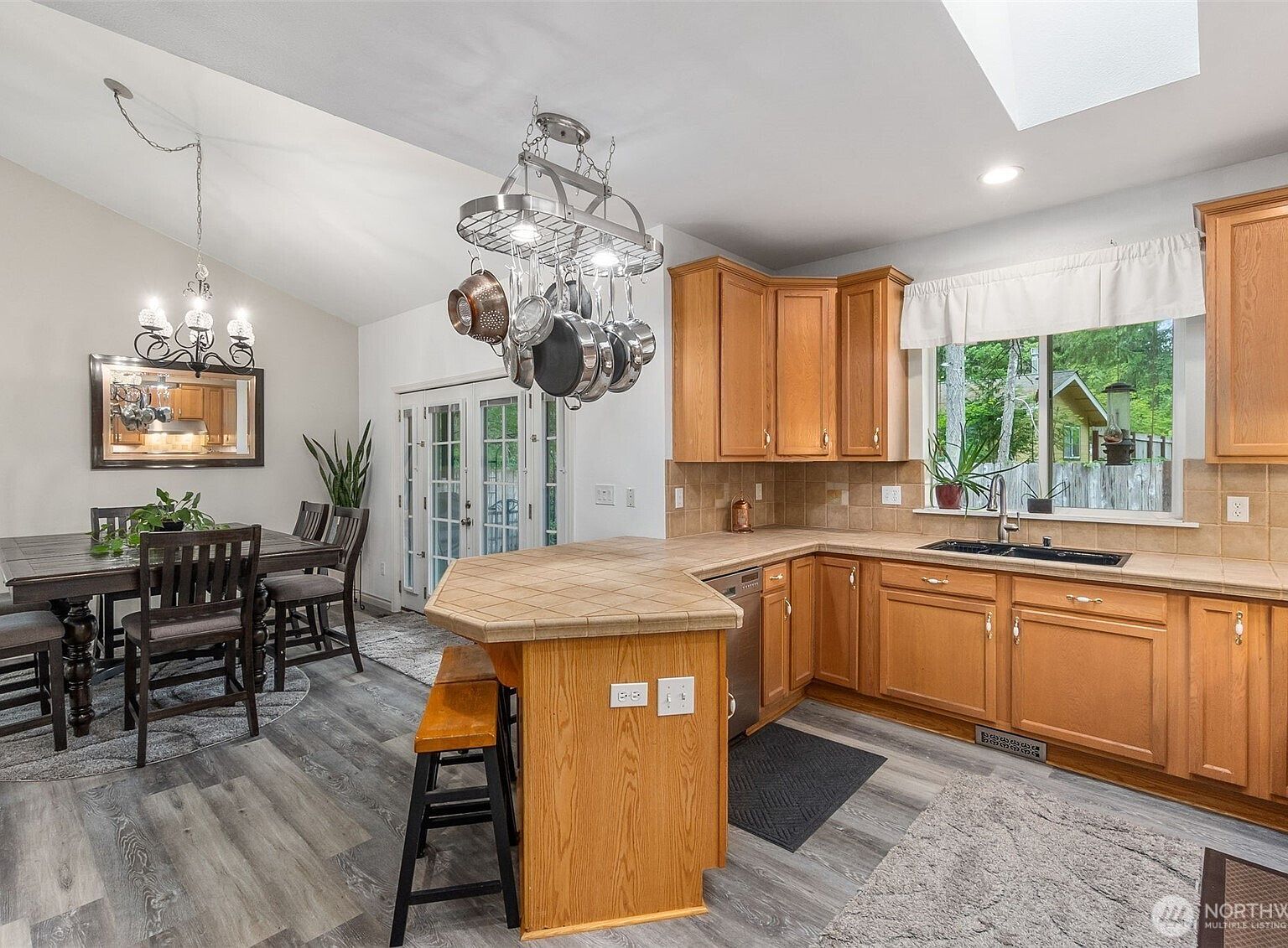 231 N Mountain View Dr Hoodsport, WA 98548  | Single Family