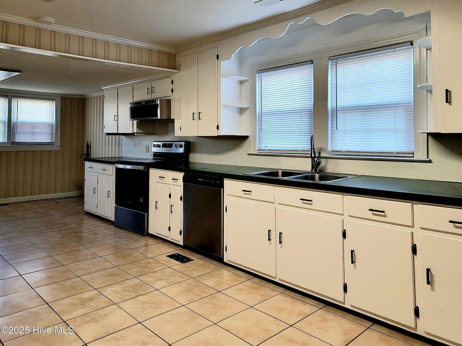 1220 Pamlico St Washington, NC 27889  | Single Family