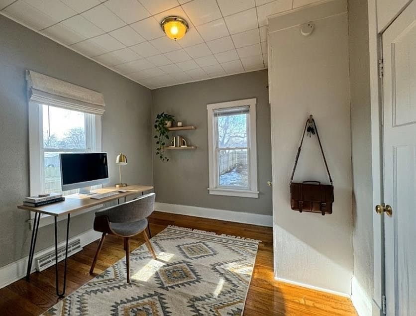 402 Black Hawk Rd Waterloo, IA 50701  | Single Family