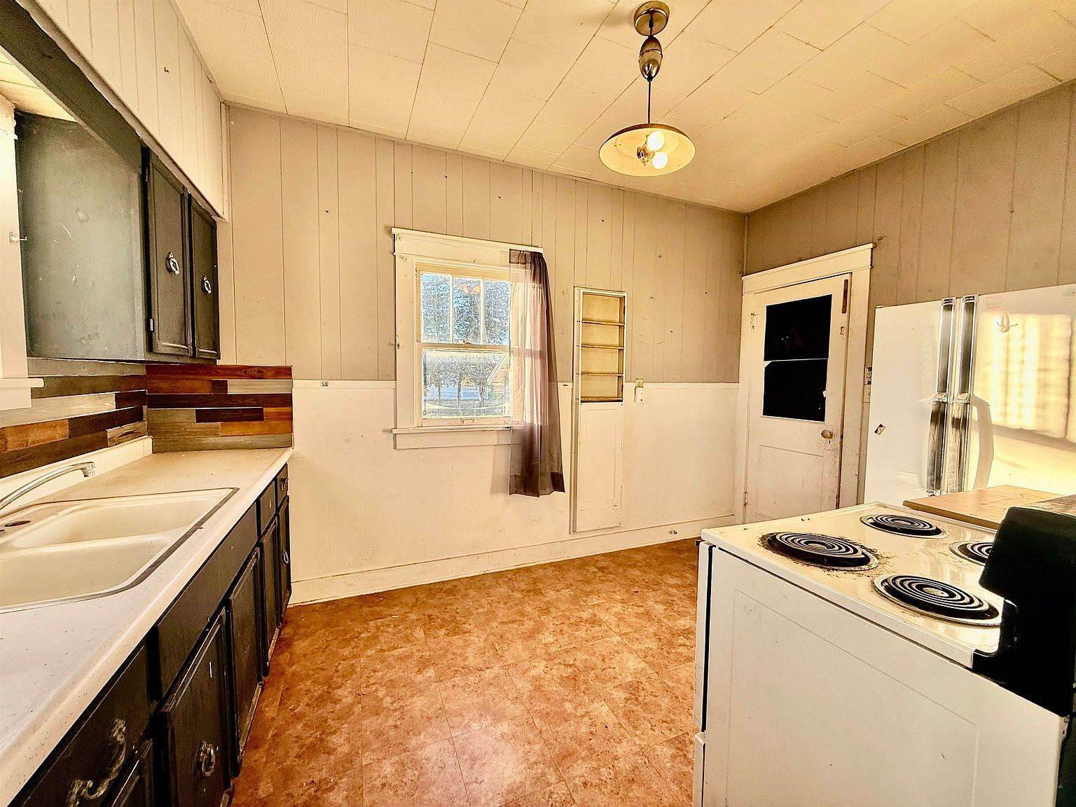 501 16th Ave Franklin, NE 68939 | Single Family