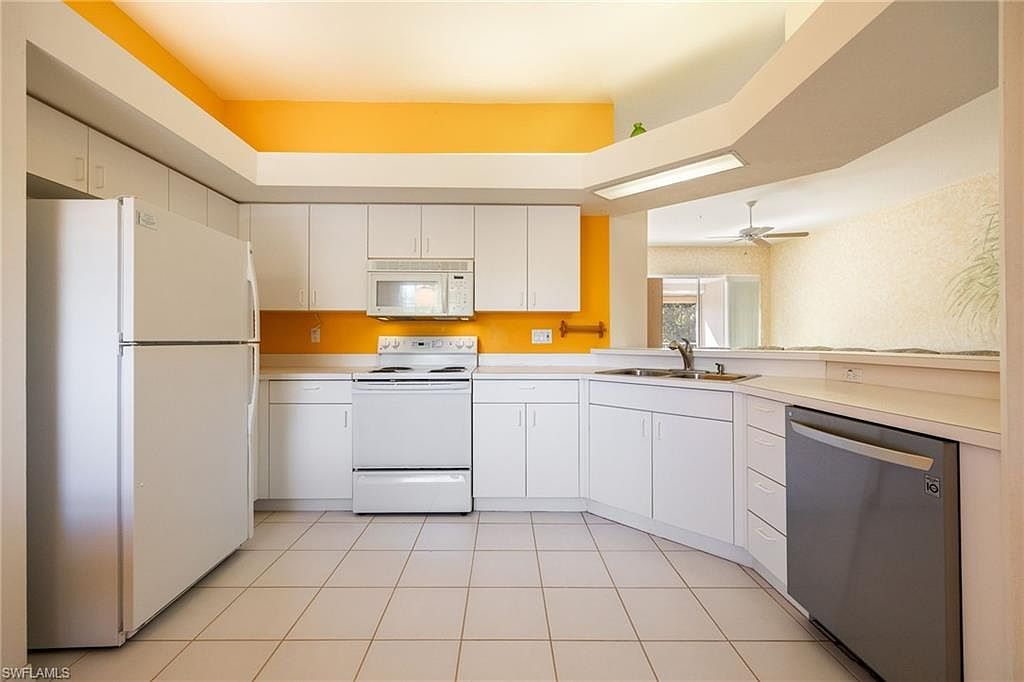 6927 Satinleaf Rd N APT 203 Naples, FL 34109  | Condominium