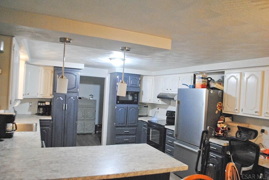 29 Crescent Dr Windber, PA 15963 | Single Family