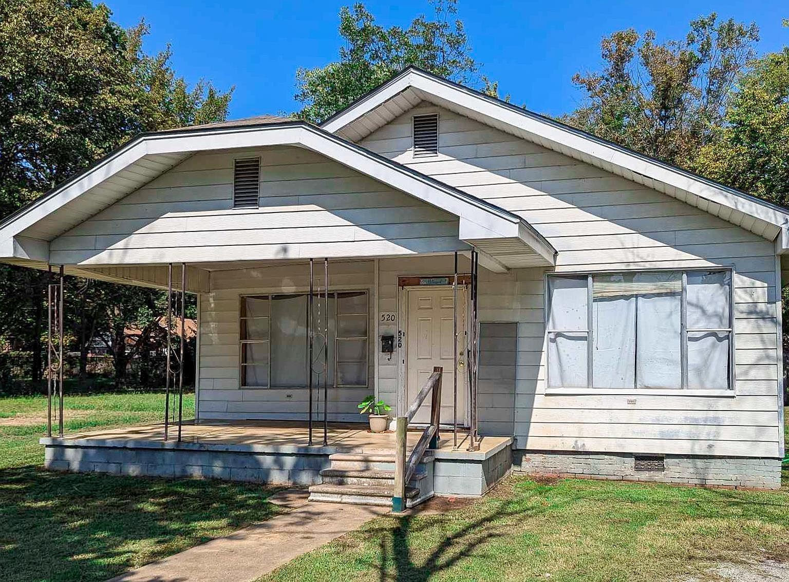 520 Main St Newport, AR 72112  | Single Family