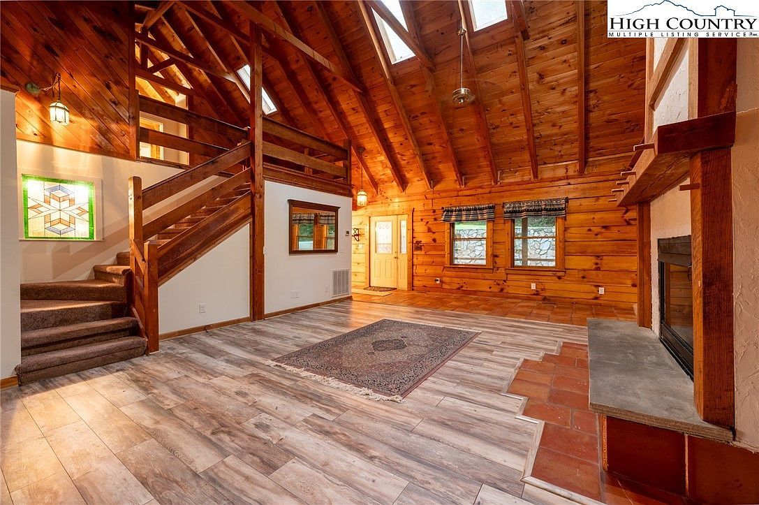 170 Mountain Laurel Ln Blowing Rock, NC 28605 | Single Family