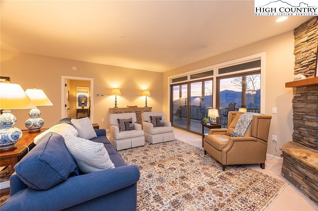 120 Pleasant Vw #11C Banner Elk, NC 28604  | Condominium