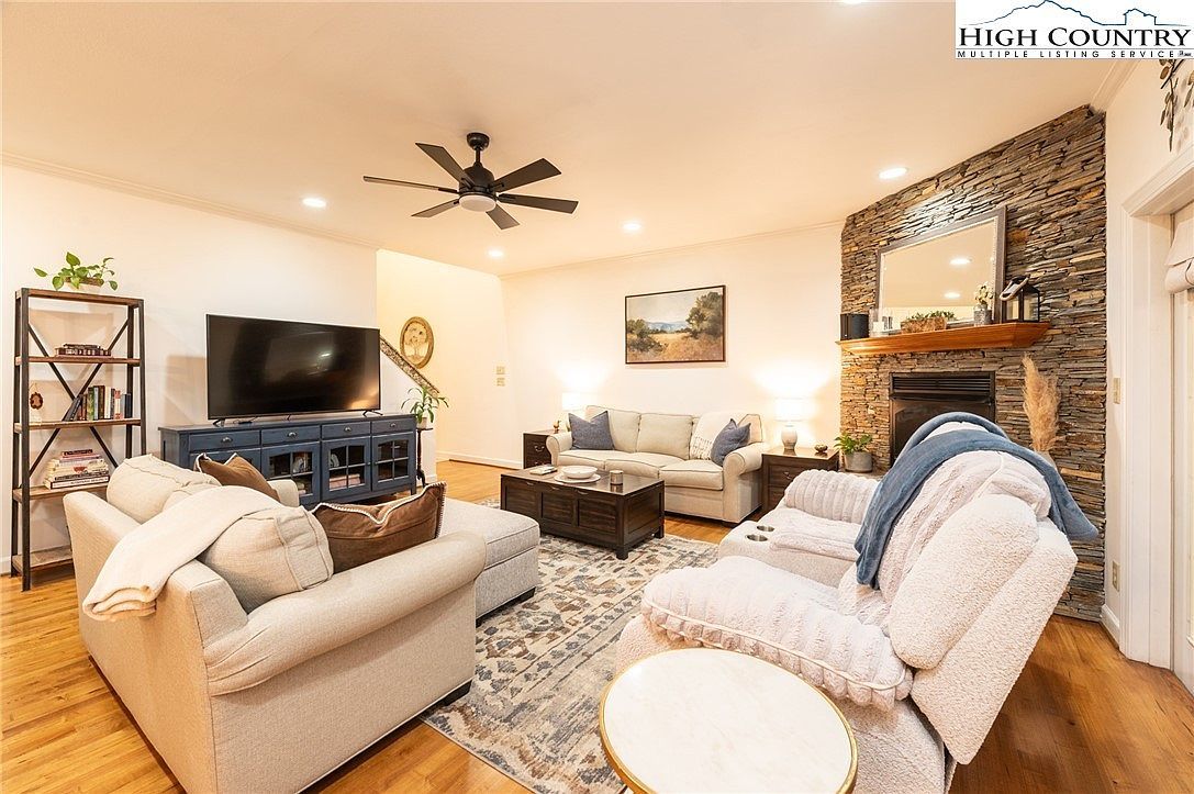 114 Charles Lowe Ln #19 Banner Elk, NC 28604 | New build