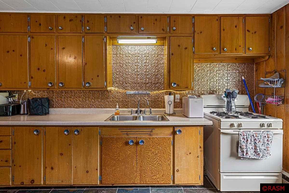 210 Bird St S Mankato, MN 56001 | Multi Family