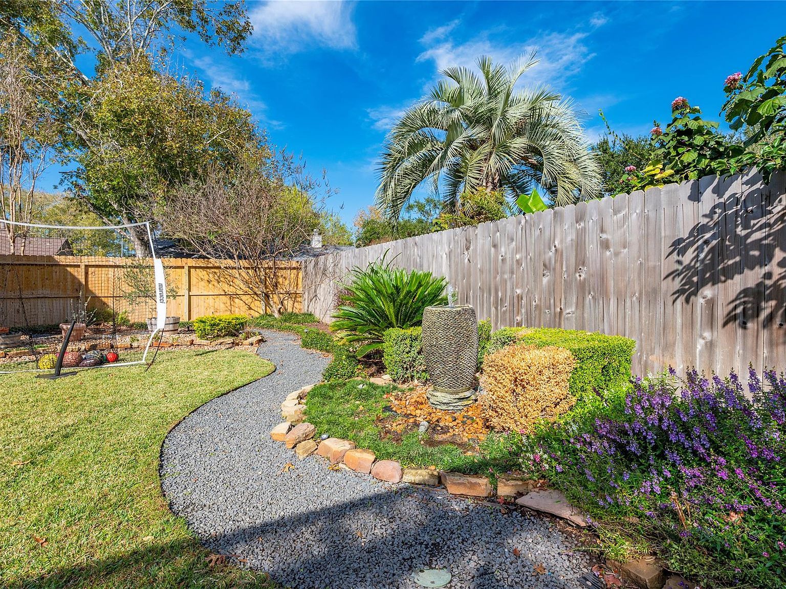 603 Chedworth Dr Houston, TX 77062 | Single Family