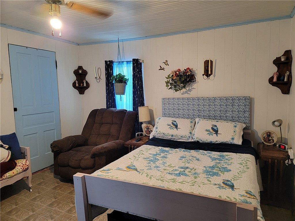 808 Sunset St Rural Valley, PA 16249 | Single Family