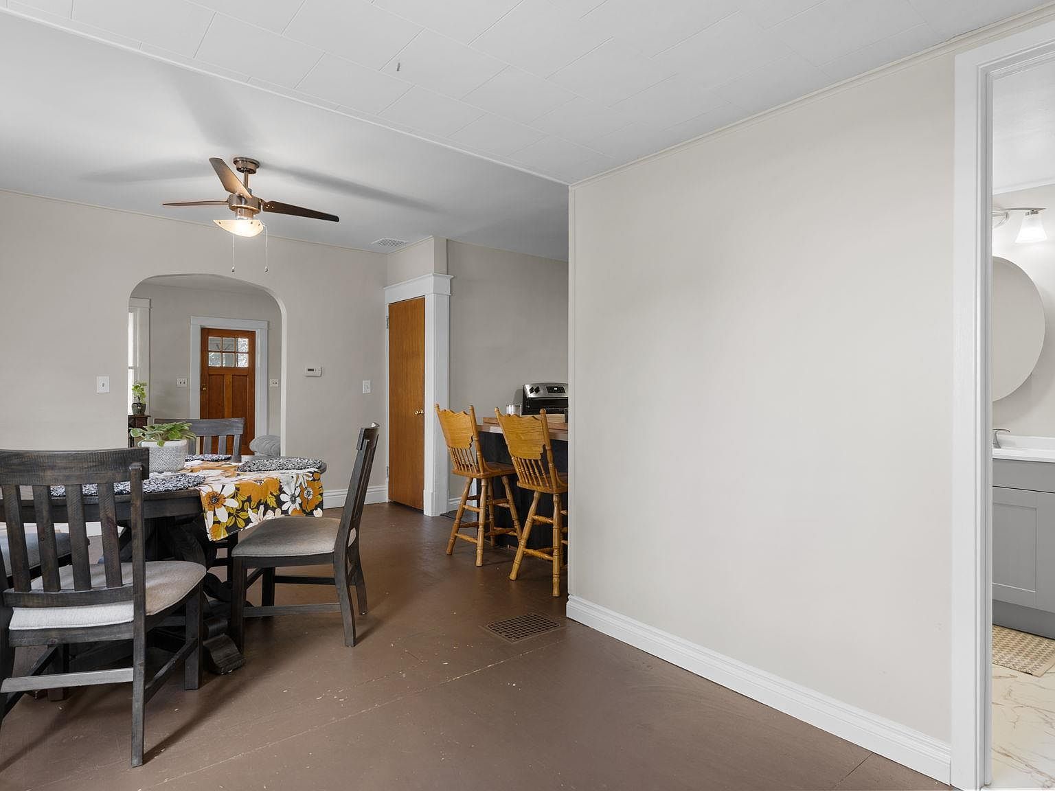 116 Currier St Clinton, MI 49236  | Single Family