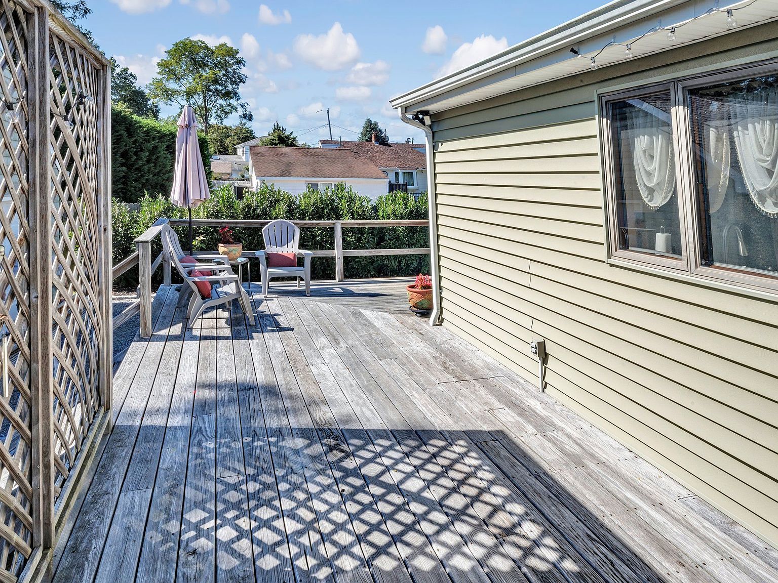 481 Peconic Bay Blvd Riverhead, NY 11901 | Single Family