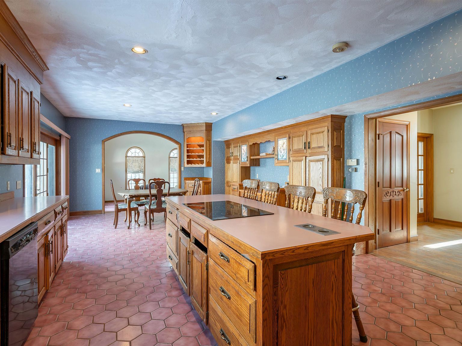 160 Jennifer Dr Chester, NH 03036 | Single Family