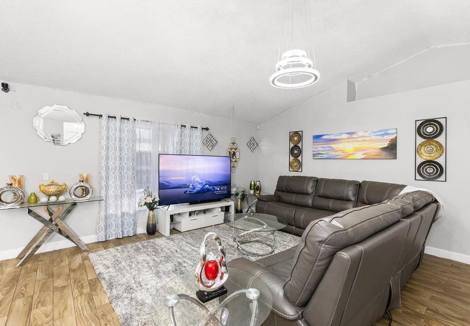 1762 SE Aires Ln Port Saint Lucie, FL 34984  | Single Family