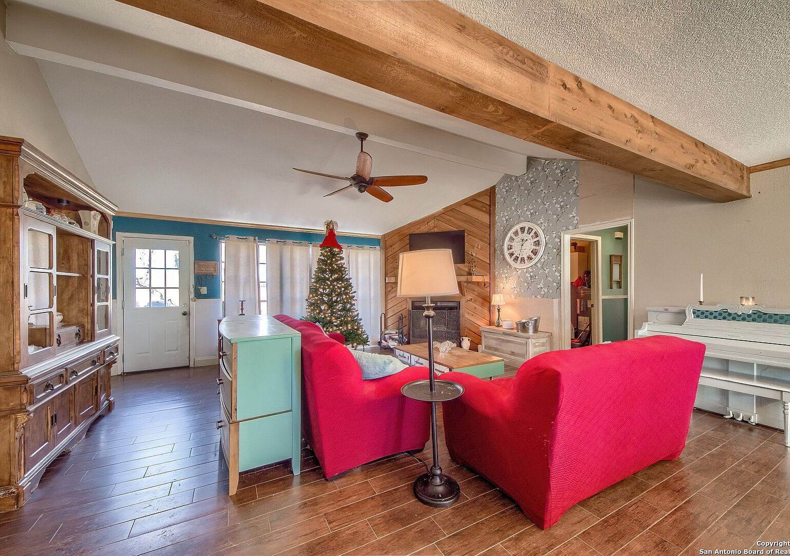 200 Meadowview Dr Lytle, TX 78052 | Single Family