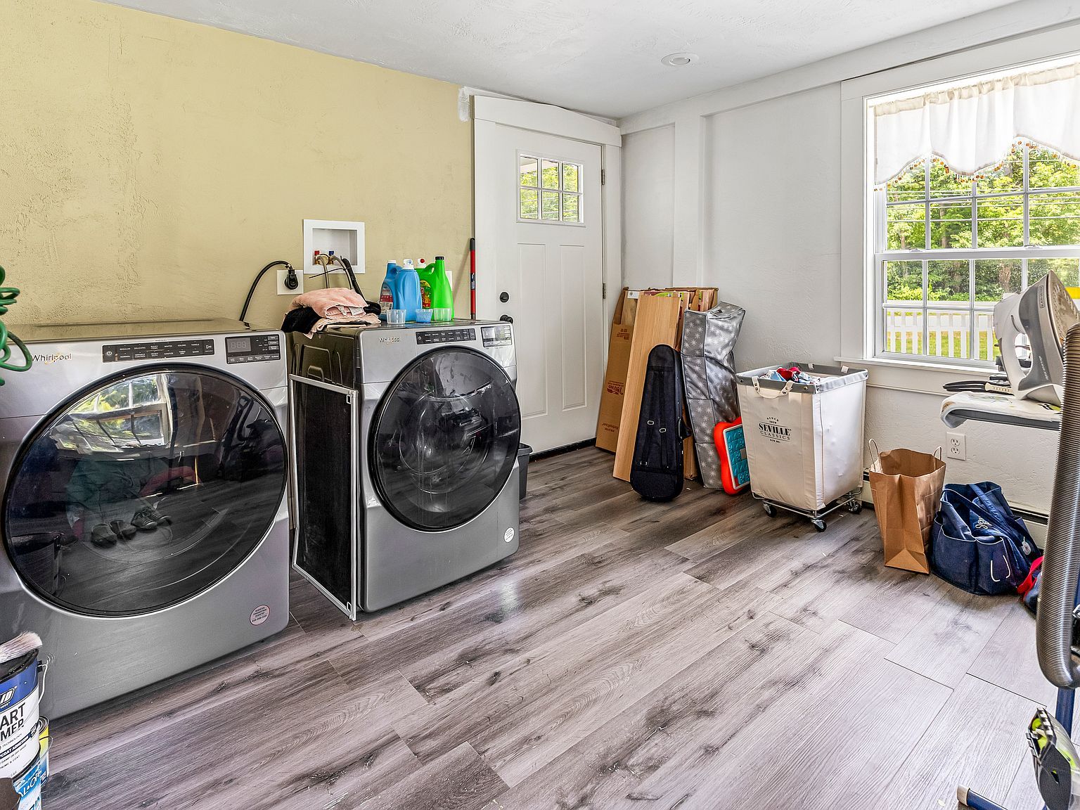 4 Perrin Rd Woodstock, CT 06281 | Single Family