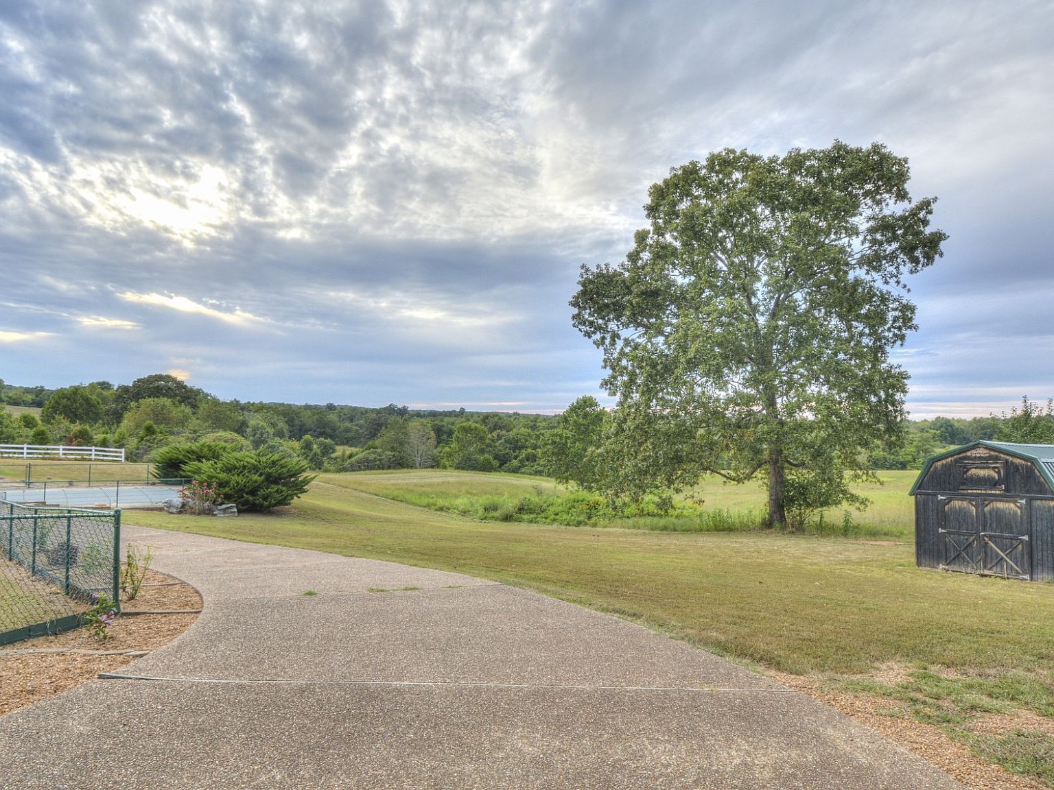 241 Glen Holliday Rd Indian Mound, TN 37079 | Single Family