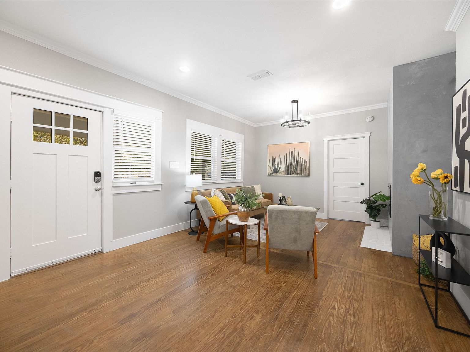 813 Elsbeth St Dallas, TX 75208  | Single Family