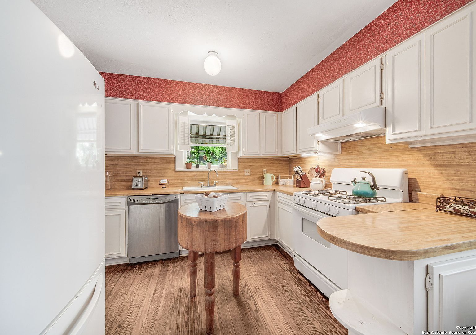 205 Larkwood Dr San Antonio, TX 78209  | Single Family