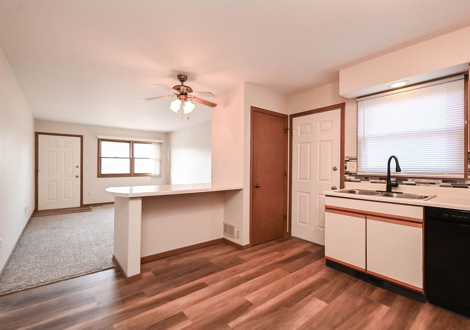 3113 Galilee Ave Zion, IL 60099 | Multi Family