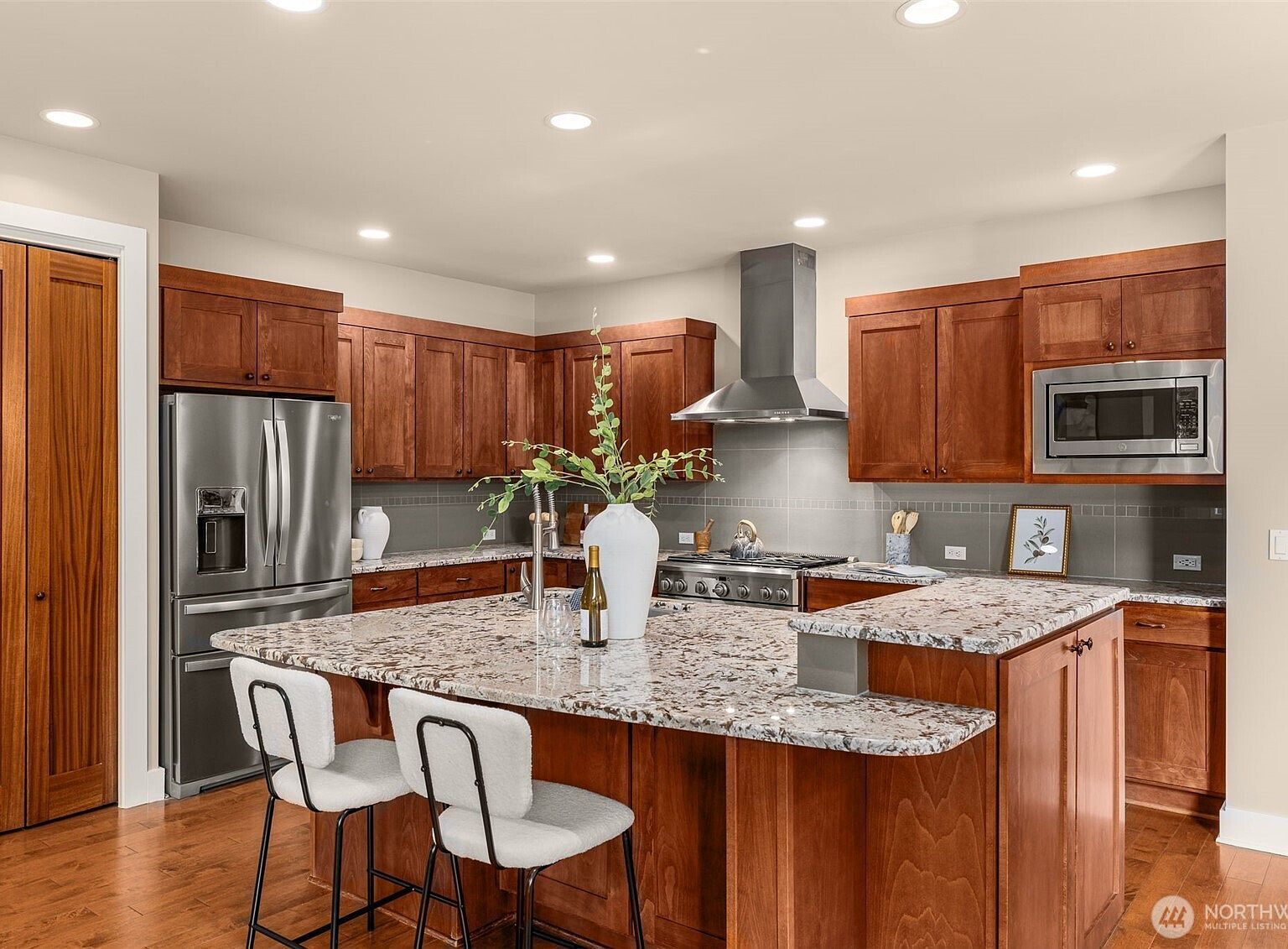 1213 N 41st Pl Renton, WA 98056 | New build