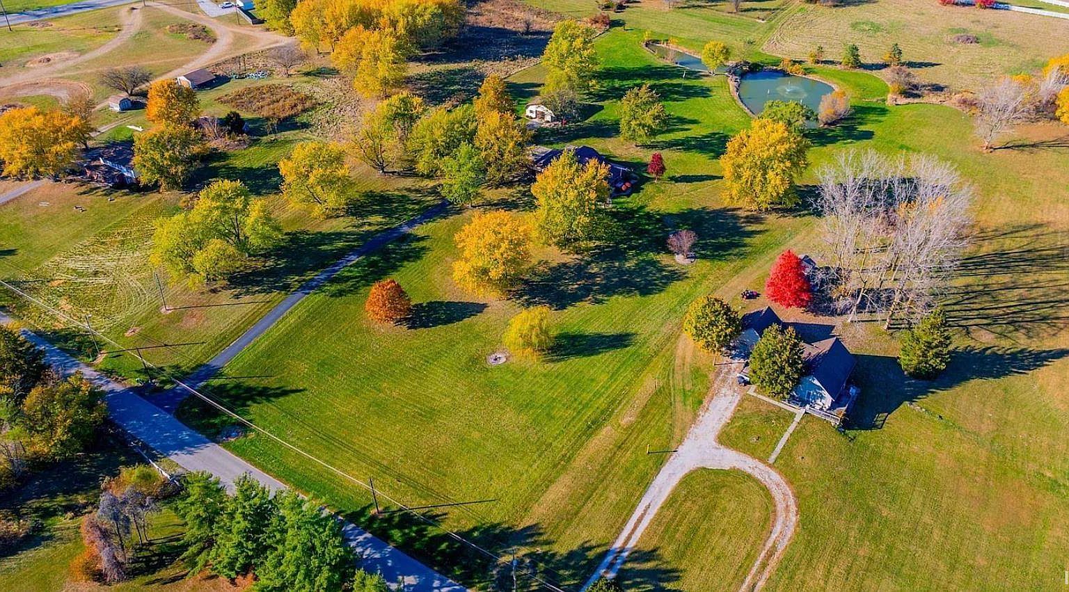 1075 E Bocock Rd Marion, IN 46952  | Single Family