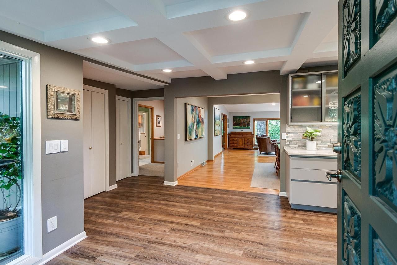 208 Saratoga Cir Madison, WI 53705  | Single Family