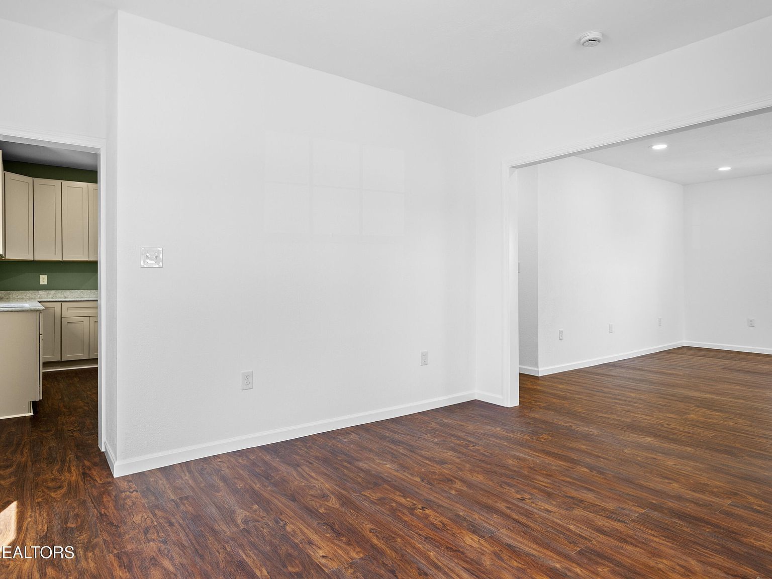 415 W 1st Ave Lenoir City, TN 37771 | Single Family