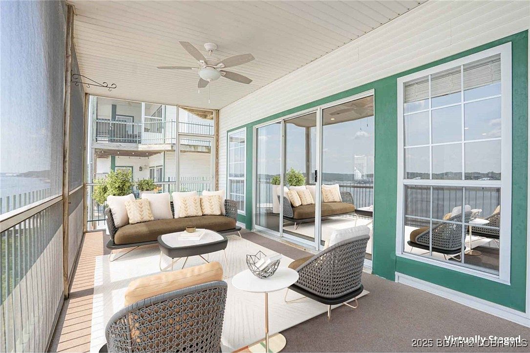 806 E Harbour Towne Dr #806E Lake Ozark, MO 65049  | Condominium