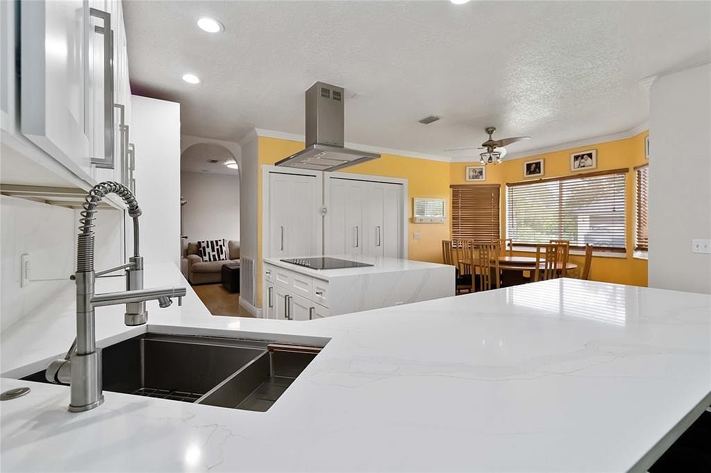 3290 SW 131st Ter Davie, FL 33330 | Single Family