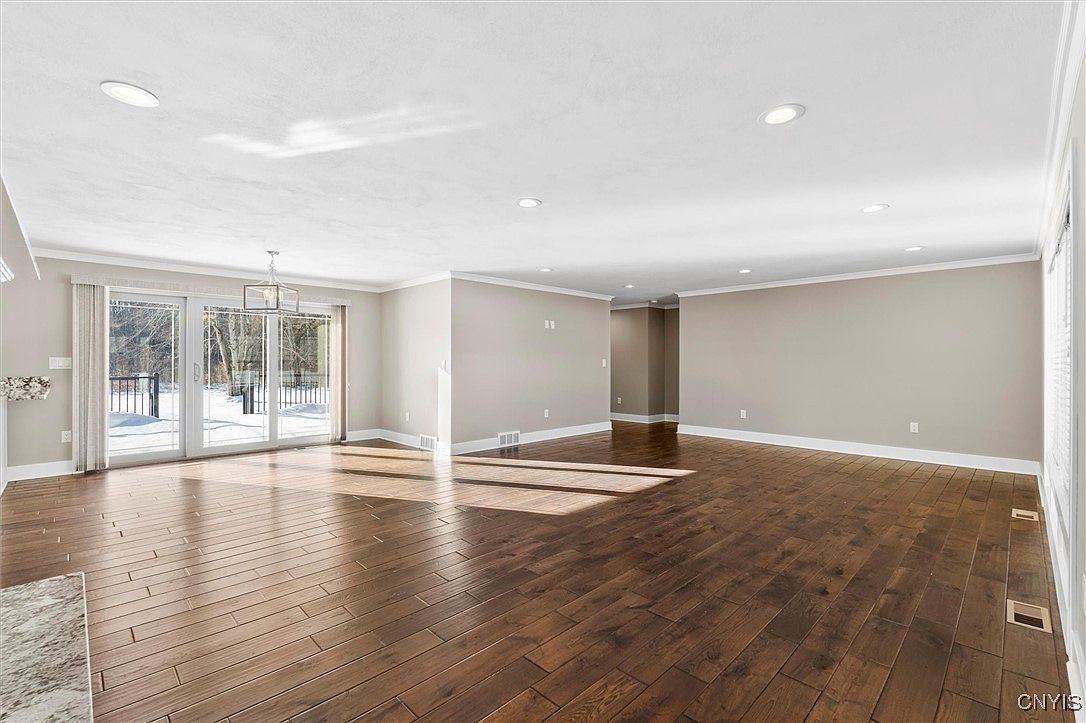 7056 Island Rd Cicero, NY 13039 | Single Family