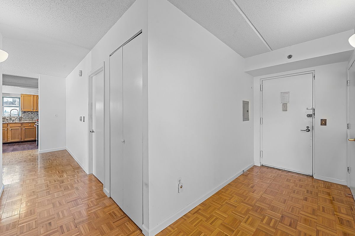 2235 Frederick Douglass Blvd APT 7B New York, NY 10027  | Condominium