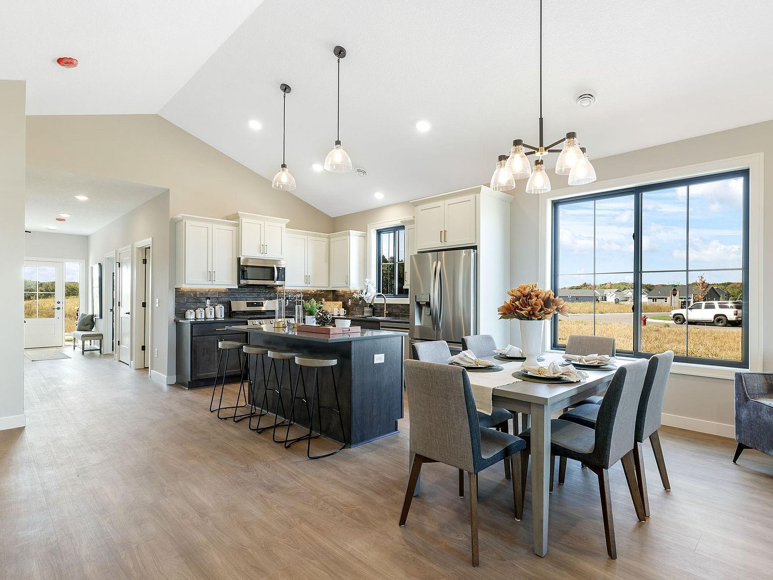 5042 258th St Wyoming, MN 55092 | Single Family